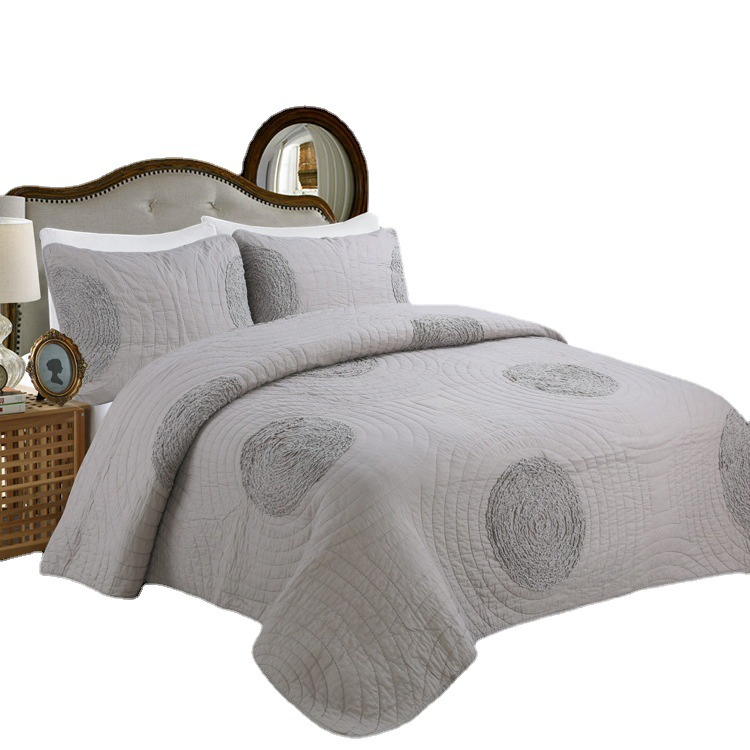 China Supplier Luxury Hotel Home Bedding Fitted Sheet Set Embroidered Patchwork Quilts Embossed Bedspread