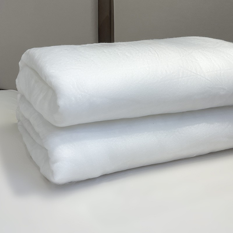 Premium 100g Polyester Quilt Batting for Cozy Comfort