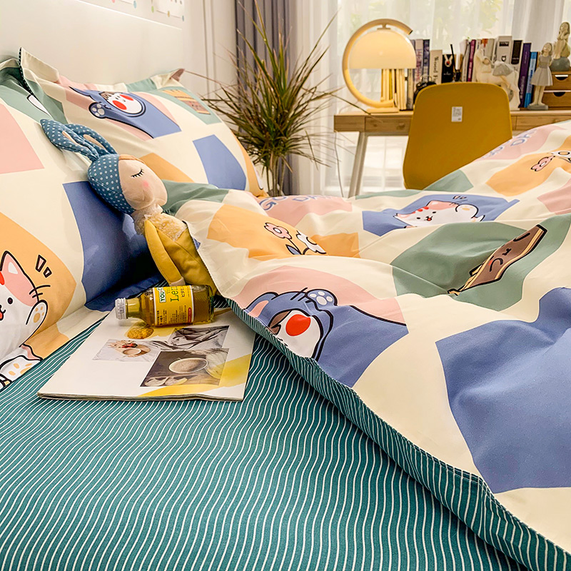 Wholesale Hotel Flower Pattern Home Reversible Prime Quality Bedding Sets