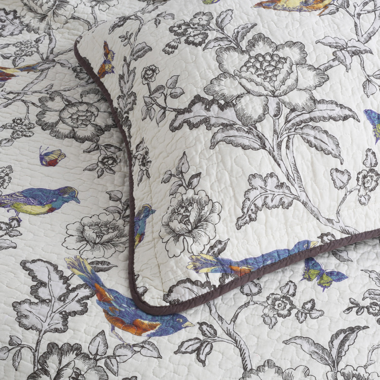 China Supplier Luxury Hotel Home Bedding Fitted Sheet Set Embroidered Patchwork Quilts Embossed Bedspread