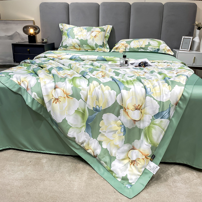 Hot Sale 100% Silk Luxury Embroidered Duvet Cover Bedding Set