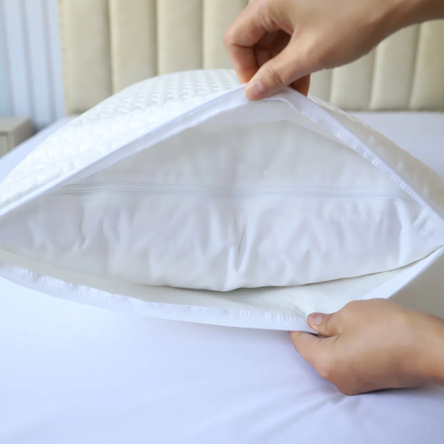 Factory Pillow Case Standard Waterproof Protector Jacquard Pillow Cover with Zipper