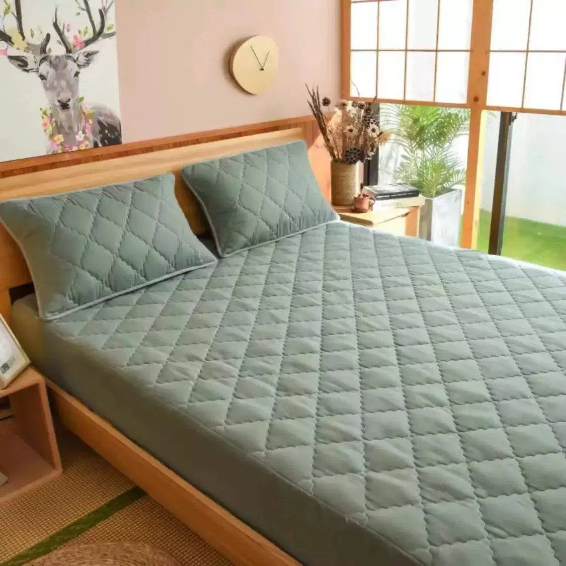 Quilted Waterproof Microfiber Mattress Cover Elastic Style