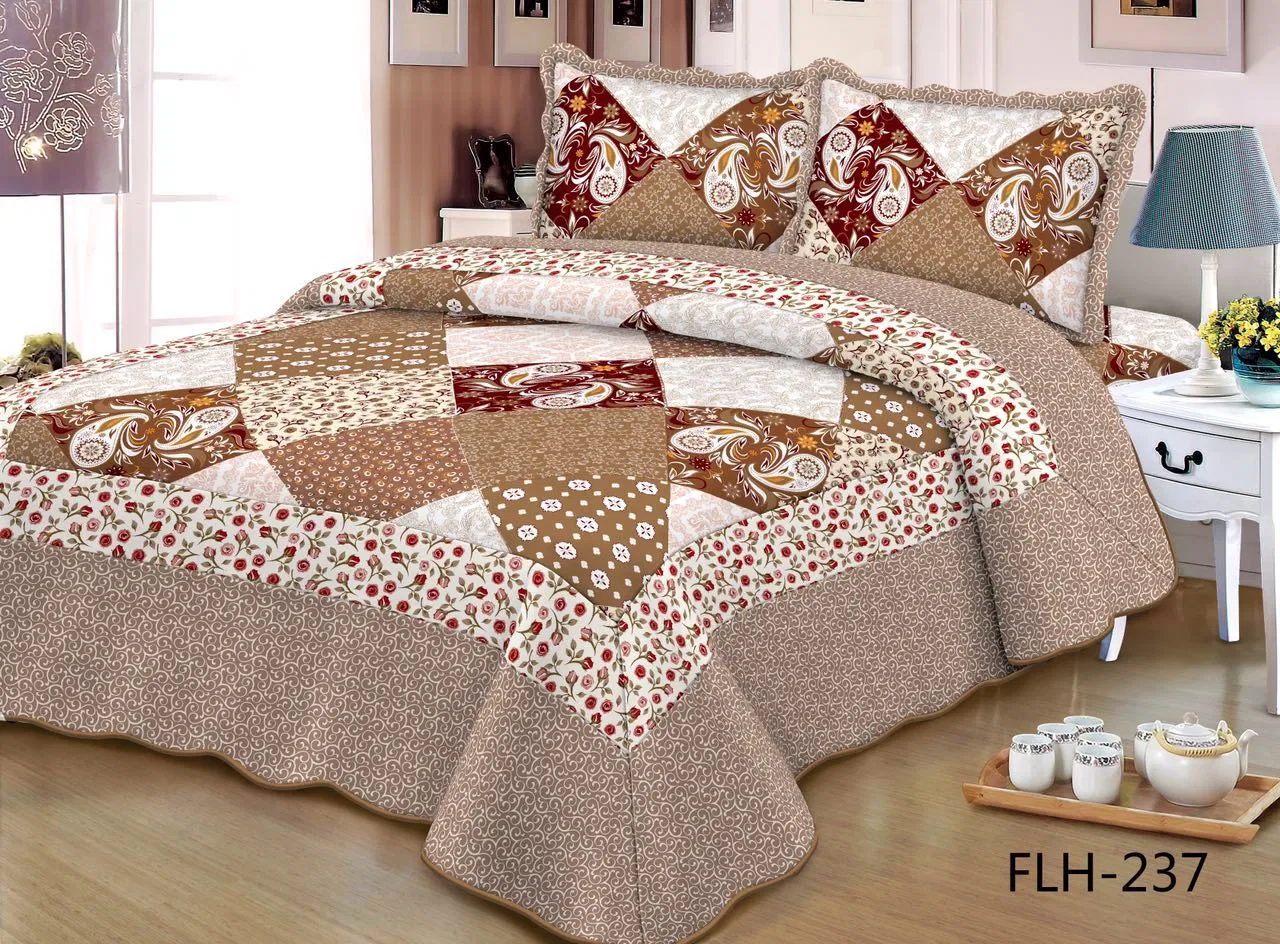 Reversible Quilt Set, Boho Chic Floral Damask Pattern, 3-Piece Set with Quilt and Pillow Shams