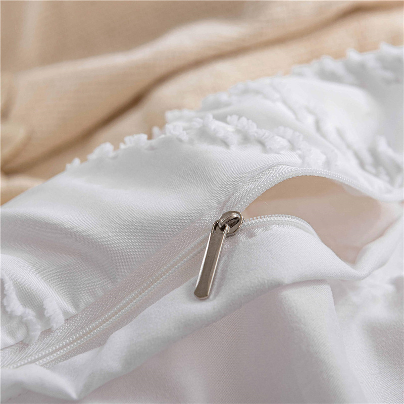 Hotel Bedding 100% Breathable Cotton Casing White Fabric Quilted Double Stitch Duvet Insert Quilts