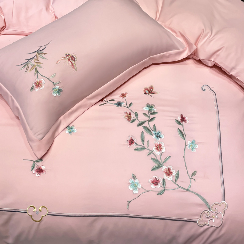 Factory Supply Embroidery Wedding Set 100% Polyester Luxury Bedsheets Sets Bedding