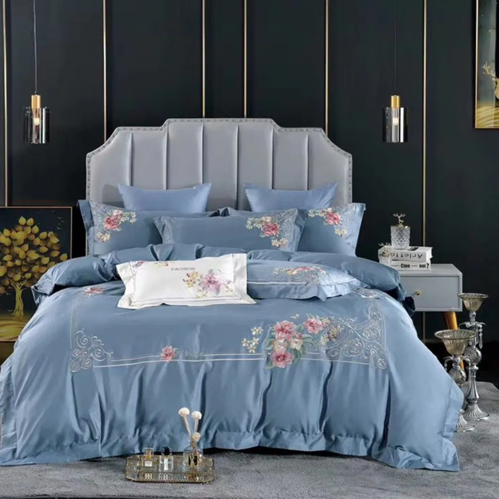 Comforter Display 12