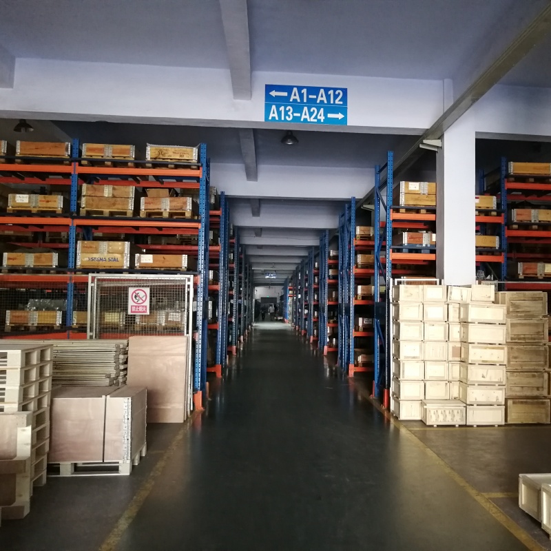 Heavy Duty 5 Layer Teardrop Pallet Rack with Durable High Load Capacity for Manufacturing Facilities Warehouse Storage