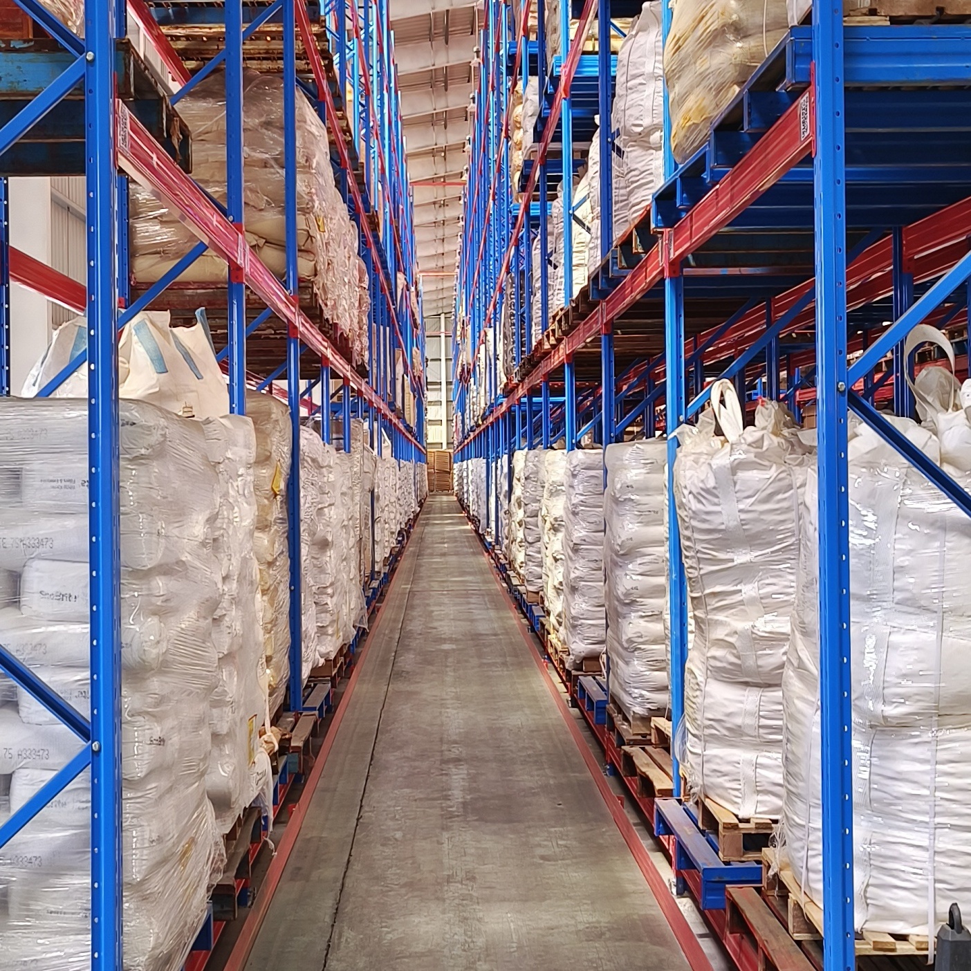 Custom Very Narrow Aisle Racks System Multi-layer VAN Heavy Duty Pallet Racking for Industrial Cold Room Storage Warehouse
