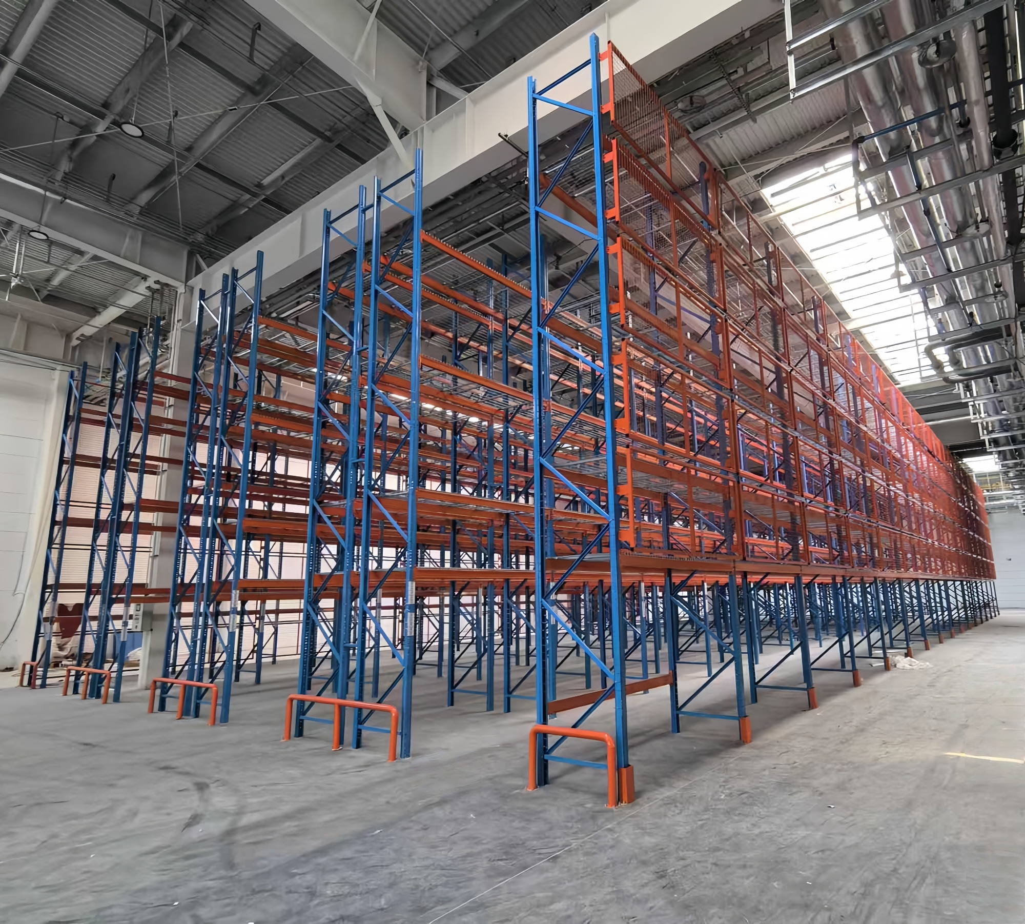 High Bearing Narrow Aisle Rack Heavy Duty Steel Industrial Pallet Shelving System 4Layer Shelves Unit for Warehouse Storage