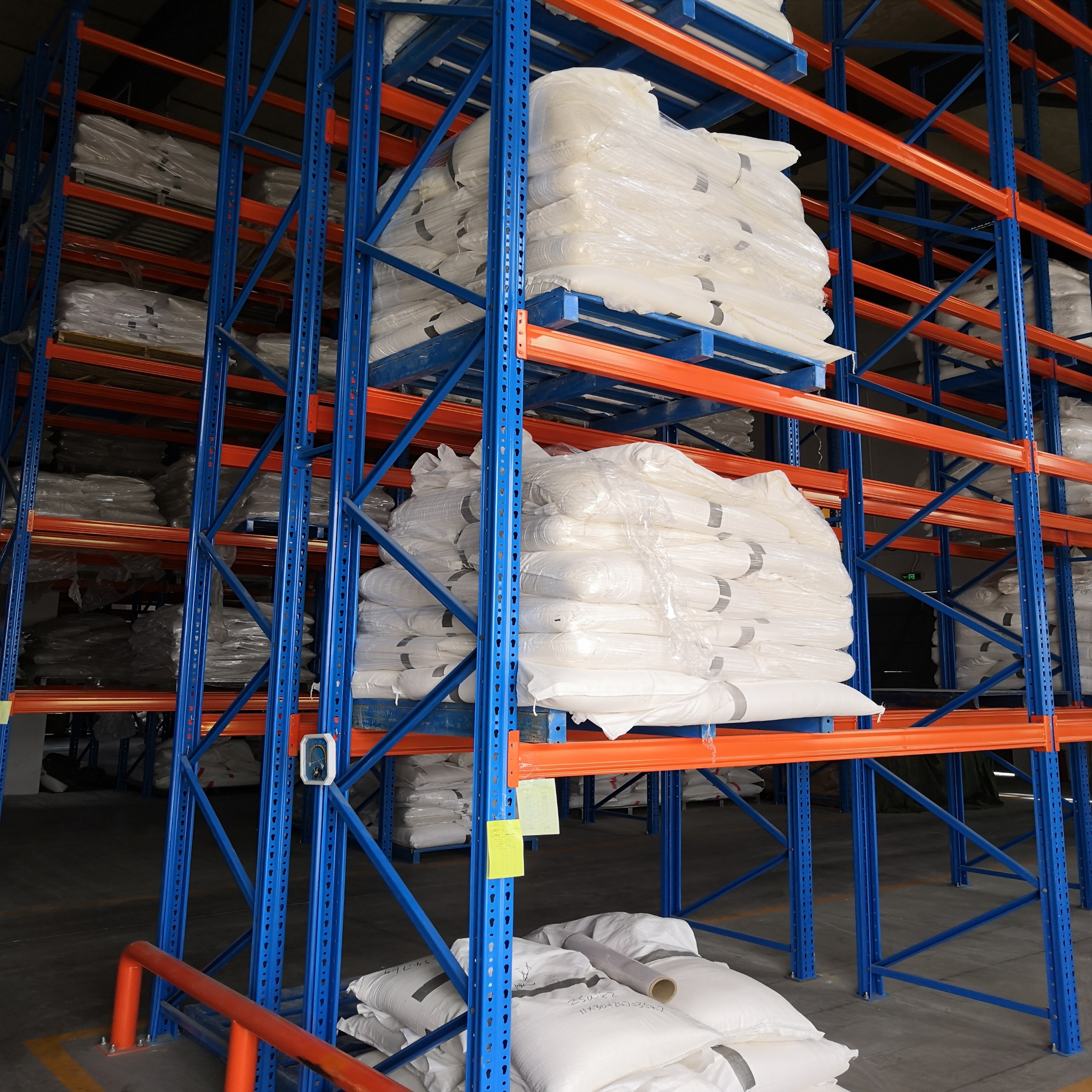 Warehouse Pallet Racking Metal Storage Shelf Steel Stacking Rack Heavy Duty Teardrop Pallet Rack System Customizable Multi-Level