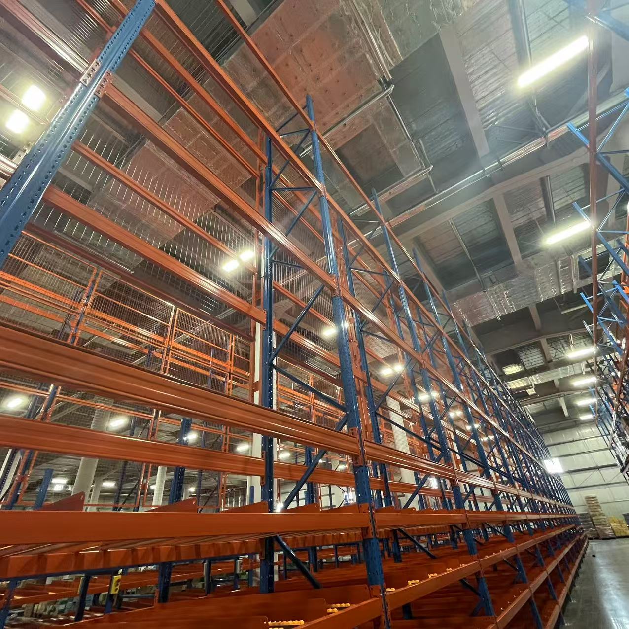 Heavy Duty Steel 5-Layer Durable Carton Gravity Flow Rack Customizable Flow-Through Racking System for FIFO Inventory