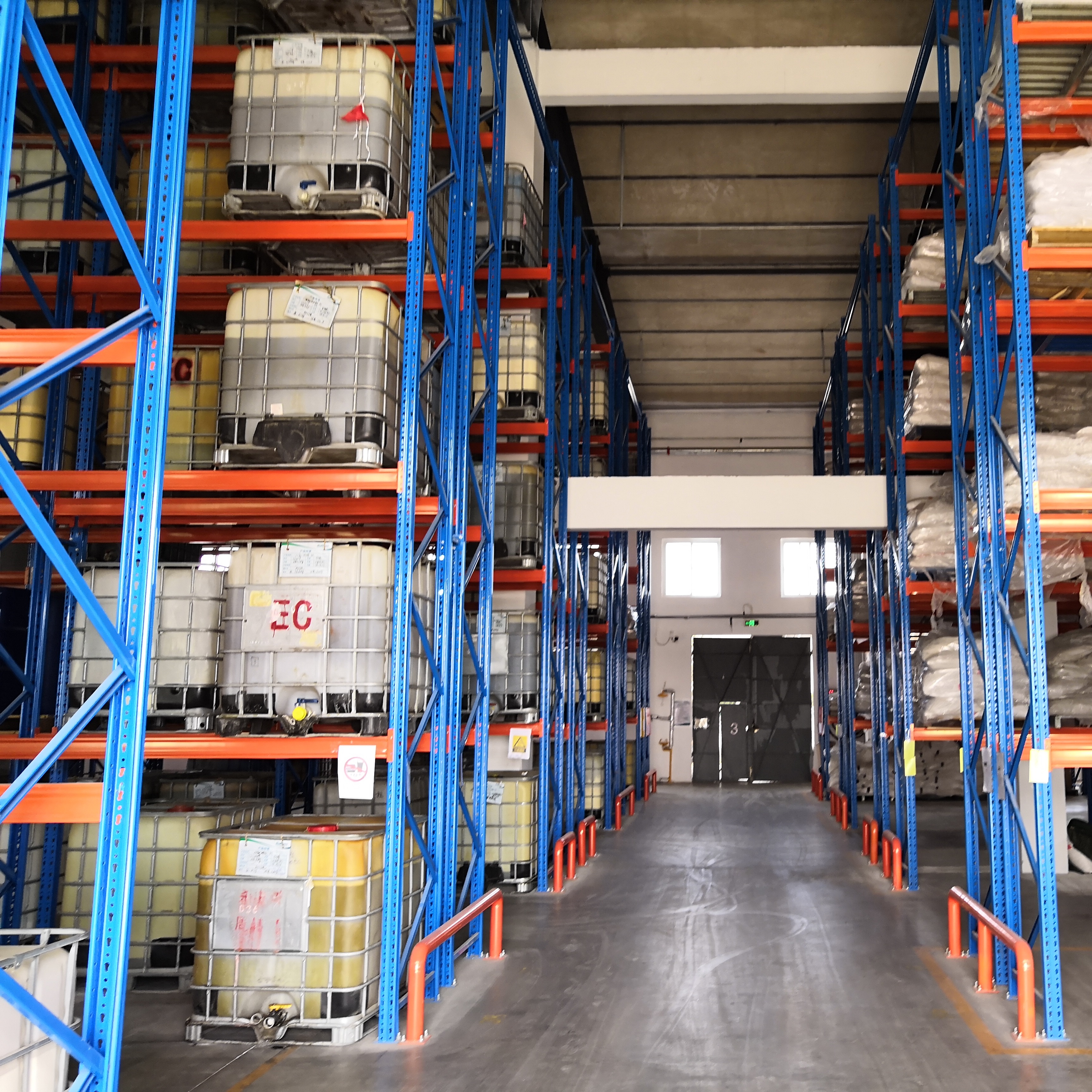 Factory Direct Sales Heavy Duty Pallet Racking High Load Industrial Selective Pallet Racking System for Warehouse Goods Storage
