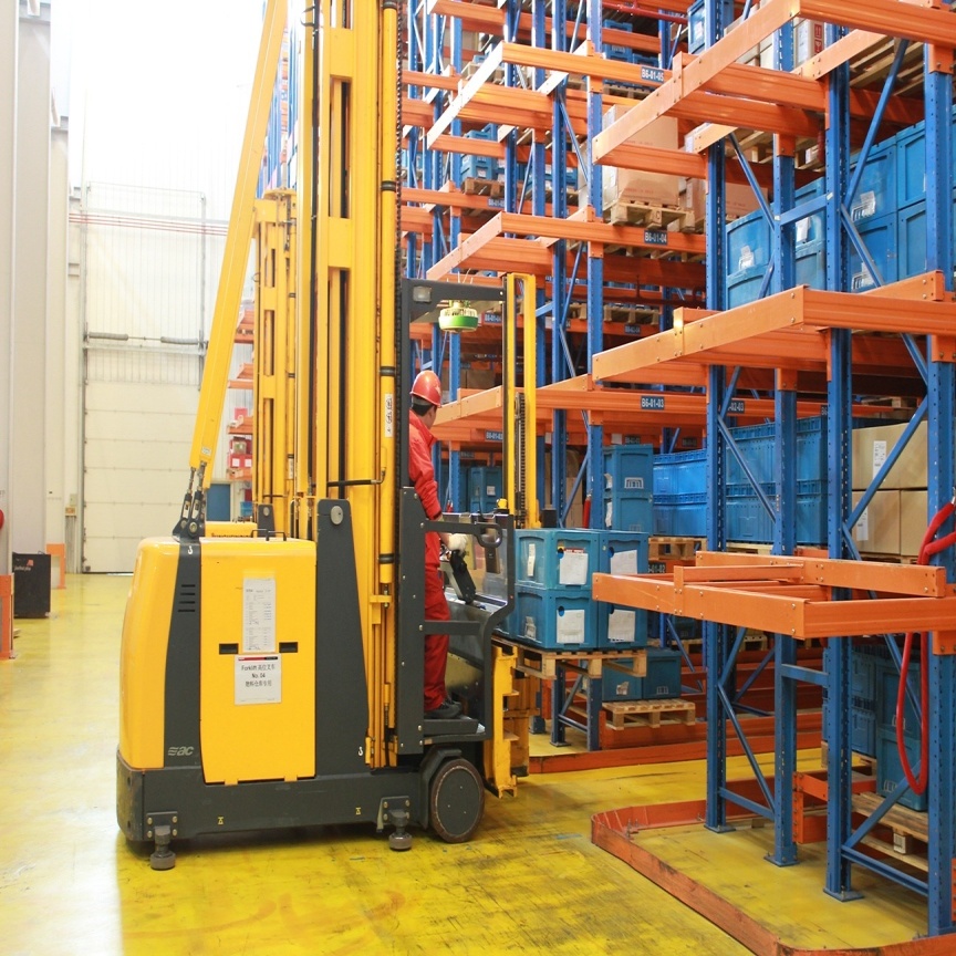 Heavy Duty VNA Pallet Rack Adjustable Steel  5 Layer Customized Selective Pallet Rack Industrial Warehouse Storage Racks