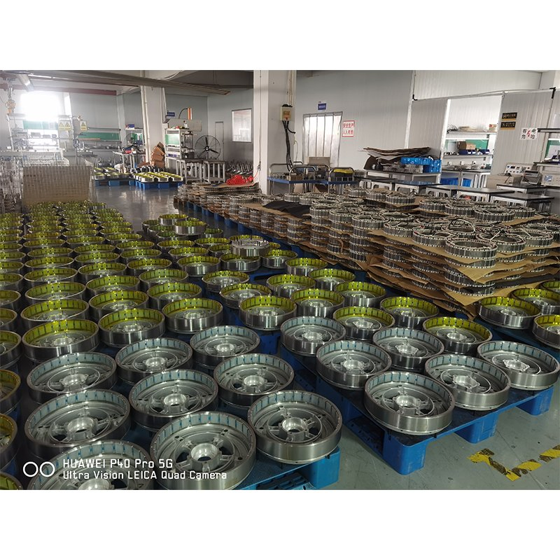 Factory Warehouse Ventilation Low Speed Energy Efficient Large Diameter Hvls Fan DC Permanent Magnet Synchronous Motor Industrial Ceiling Fan