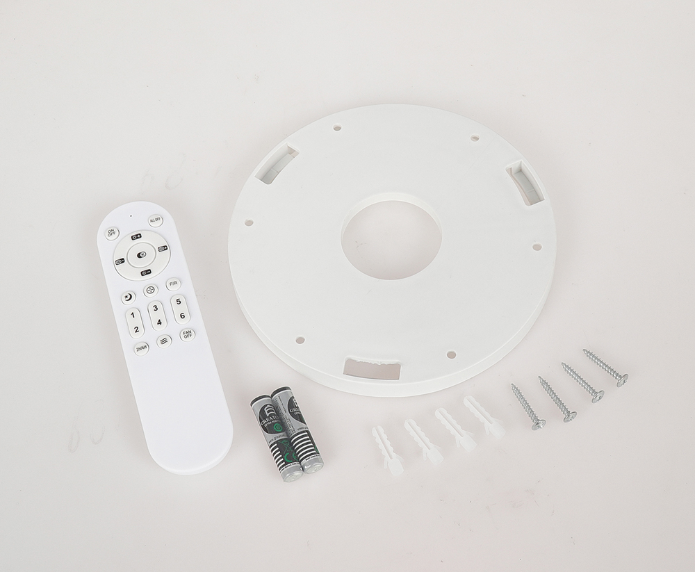 China Manufacturer Remote Control AC Ceiling Fan 5 Blades 6 Speeds Fan LED Ceiling Fans Light for Dinning Room Resturtant Hotel