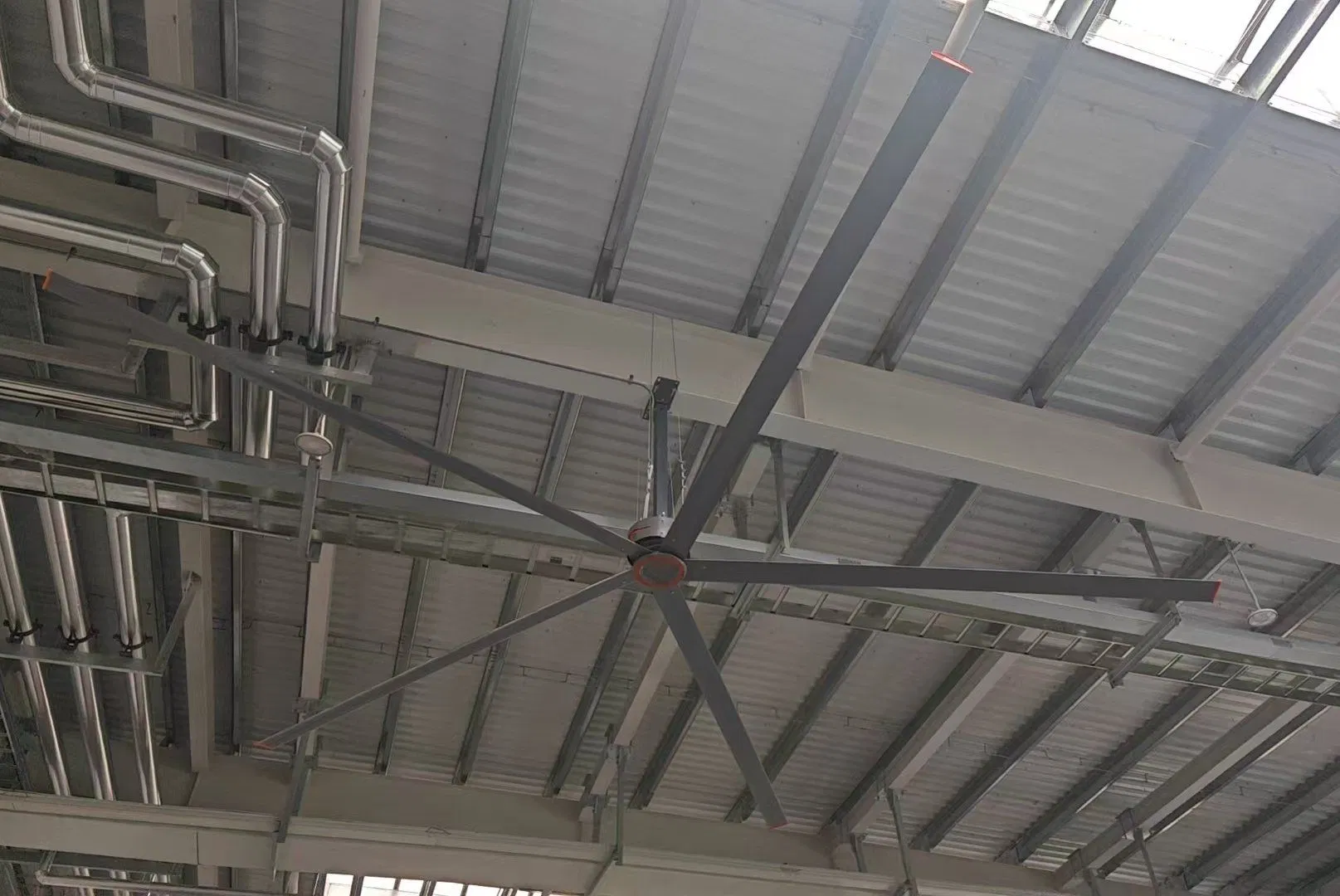 Airts 24FT 7.3m Pmsm Inner Rotor Large Industrial Hvls Ceiling Fan for Air Circulation and Cooling Workshop Warehouse Greenhouse in China Big Electric Fan