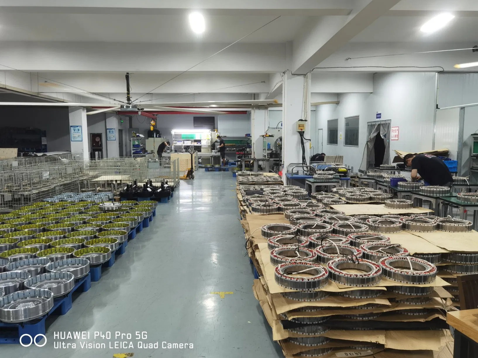 Quiet Big Hvls Fan Warehouse Commercial Ventilation DC Permanent Magnet Synchronous Motor Industrial Ceiling Fan