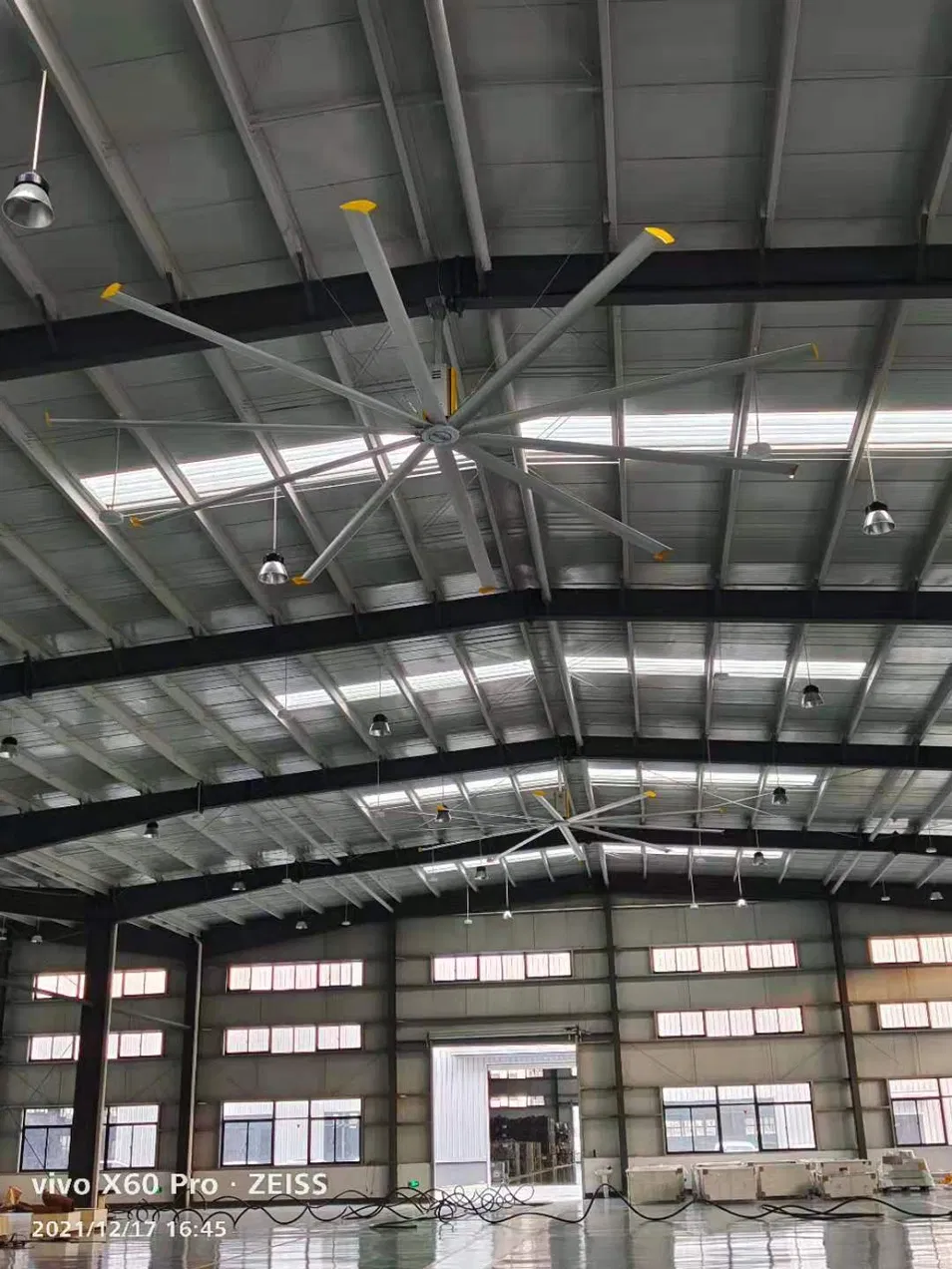 Factory Warehouse Ventilation Low Speed Energy Efficient Large Diameter Hvls Fan DC Permanent Magnet Synchronous Motor Industrial Ceiling Fan
