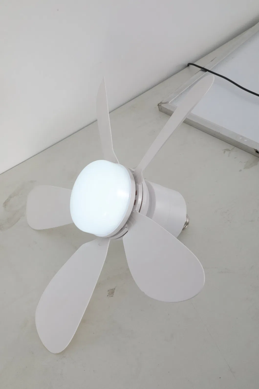 Decorative Ceiling Fan with LED Remote Control Suitable for Bedroom Living Room