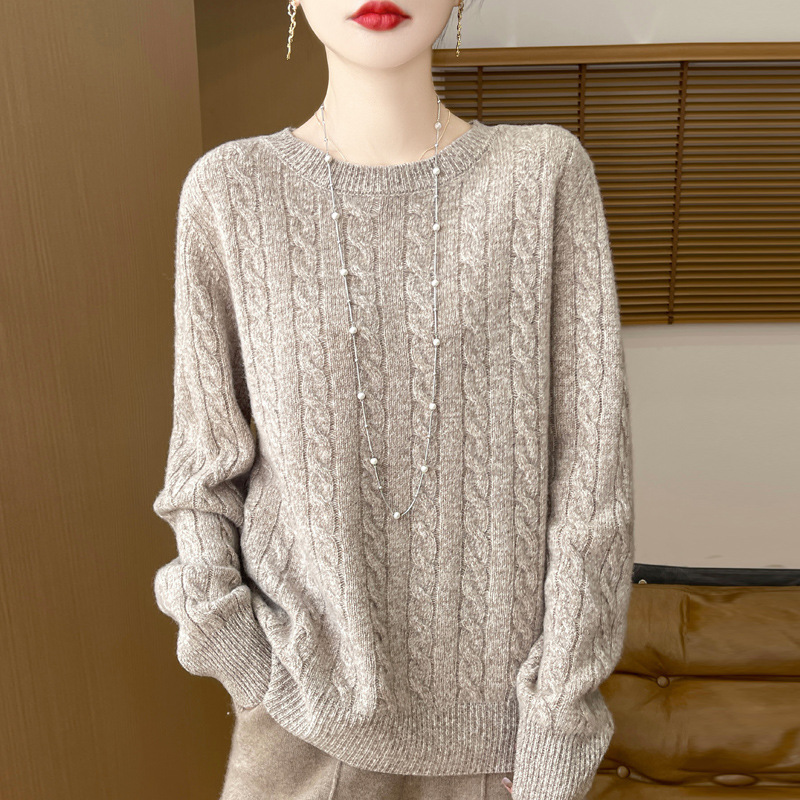 Women's New Soft Floral Yarn Neck Cable Knit Sweater Versatile Korean Style Wool Base Knitwear Loose and Fashionable