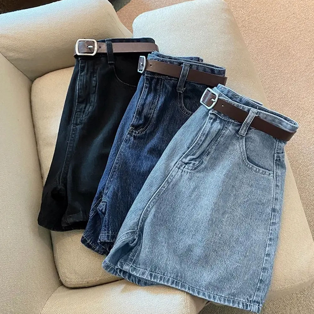 Women's Summer Season New Style Customized Wholesale Short Acid Wash Shorts for Women Classy Look Women Denim Short