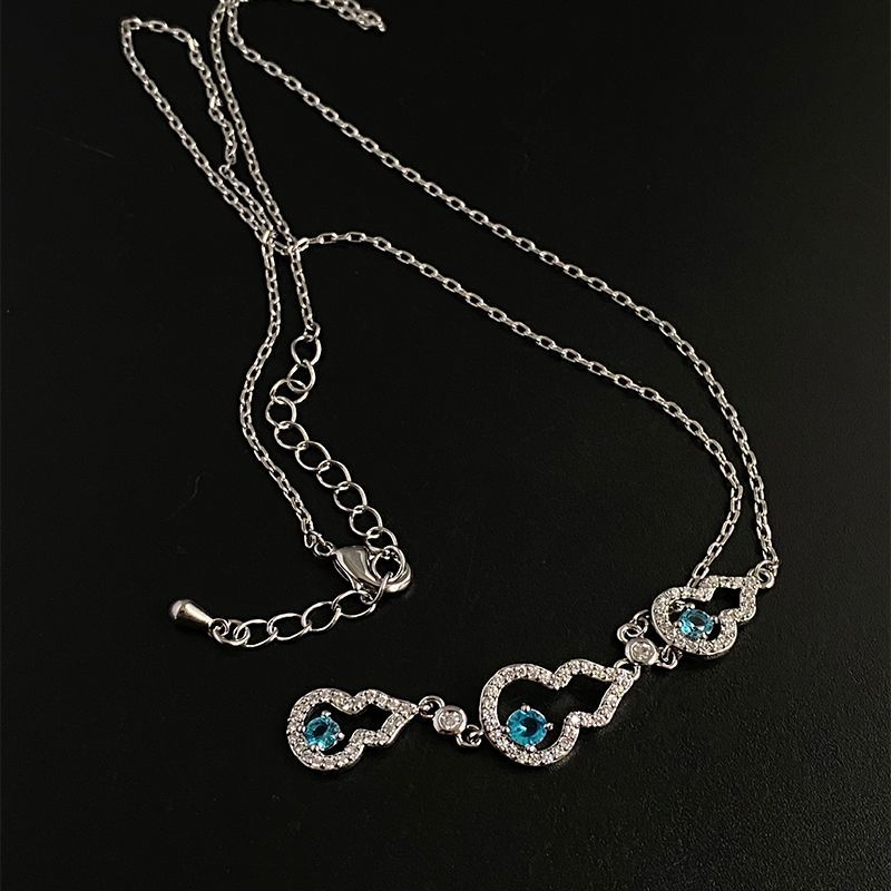 Blue Treasure Sparkling Gourd Shaped Pendant Necklace Clavicle Chain Gift Box Vintage Luxury Versatile, Small and Popular