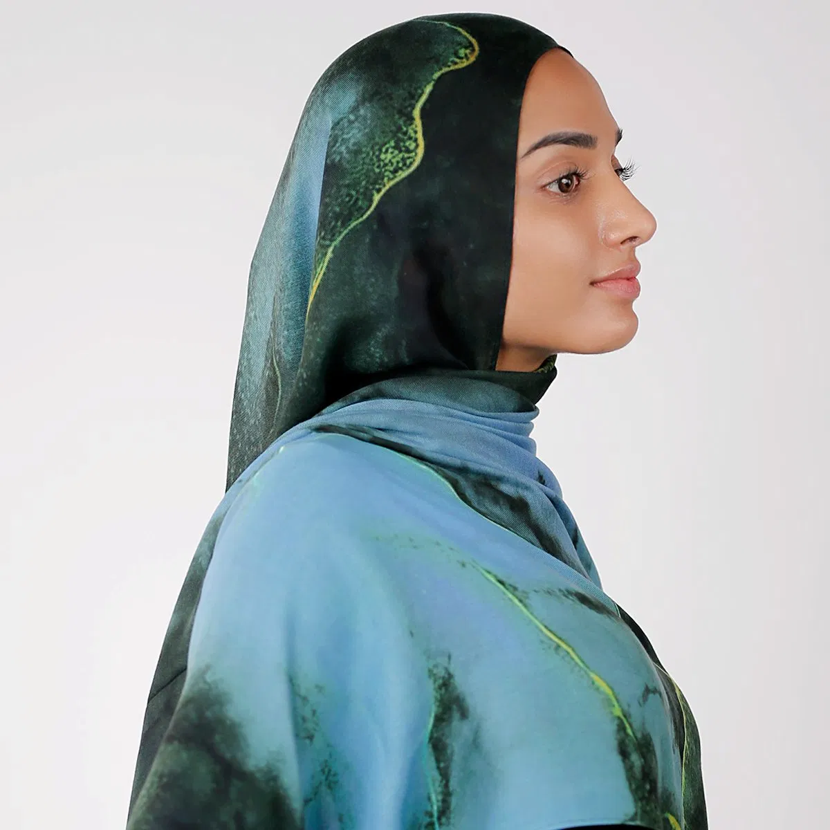 2025 Trending Personalized Logo Muslim Breathable Premium Modest Fashion Women's Hijab