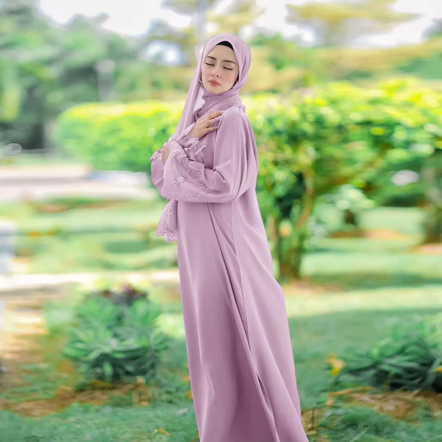 Modest Women's Traditional Muslim Clothing Robe