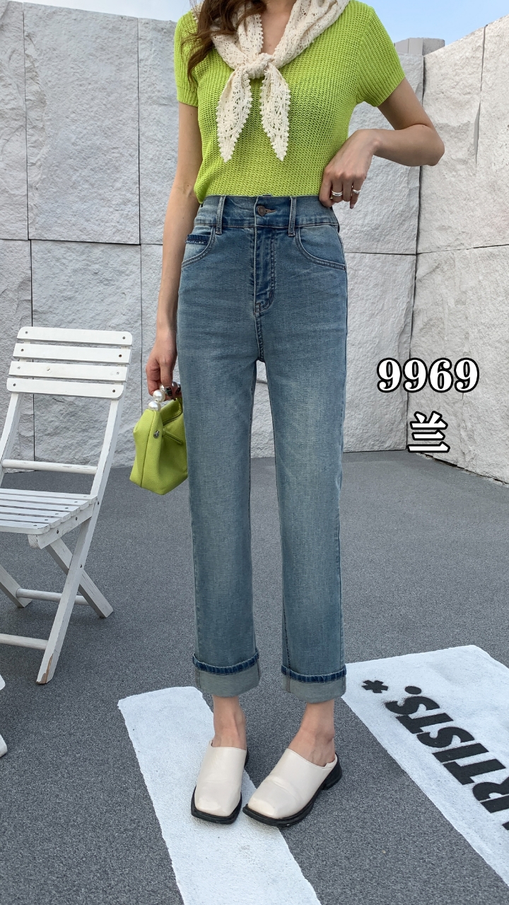 Plus Size Women's Denim Jeans High Waisted Stretch Fabric Fade-Resistant All-Season Wear Casual Regular Fit Button Eco-Friendly