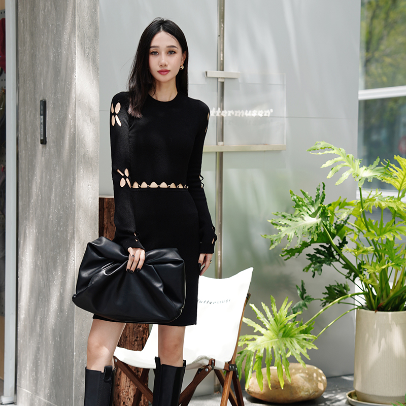 Trendy Women's Knitwear Set for Stylish Autumn and Spring