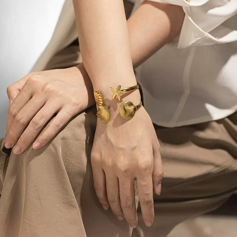 Summer Shell Beach Jewelry, 18K Gold Plated Boho Chic Bracelet for Fashion Resort Wear
