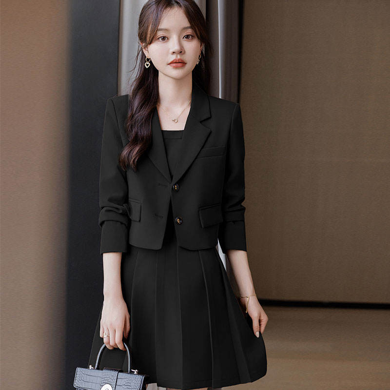 Plus Size Women's Fashion Blazers with Darted Waist and Extended Sizes for Curve Figures Blazers Ladies Women