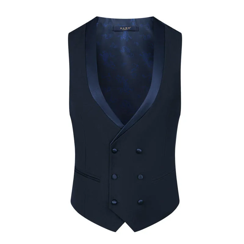 Suit Detail 3