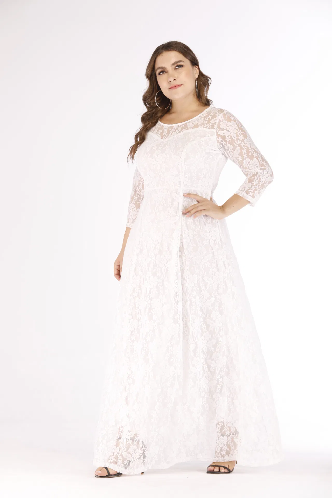 Summer Women′ S Plus Size Embroidery Dress Fashion Dress