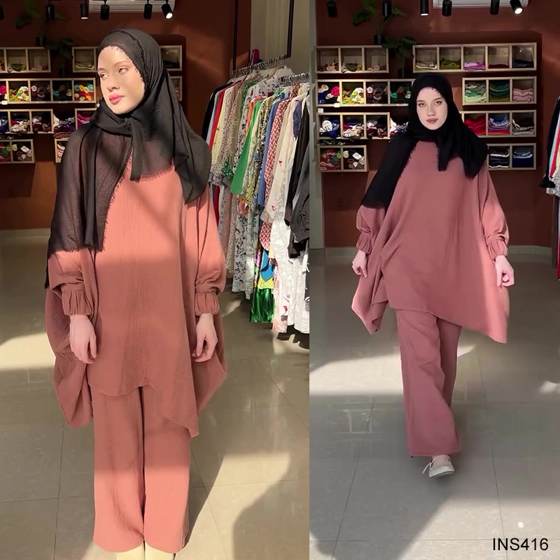 Wholesale Modest Muslim Women Outfit: Top and Pants for Women