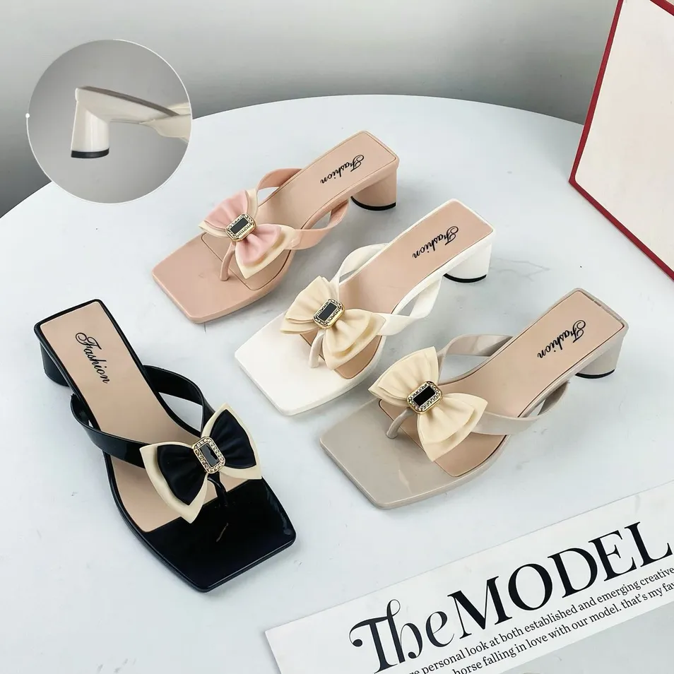 Stylish Lady Fashion Shoes