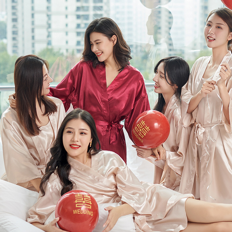 2023 Custom Logo Silk Personalized Embroidery Robe Satin Women Wedding Bride and Bridesmaid RobesHot