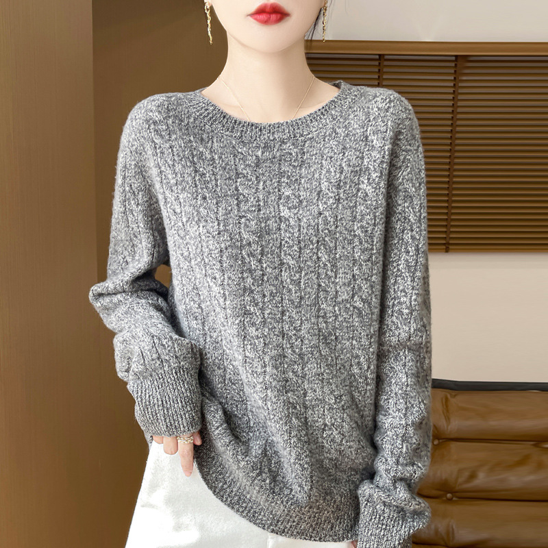 Women's New Soft Floral Yarn Neck Cable Knit Sweater Versatile Korean Style Wool Base Knitwear Loose and Fashionable