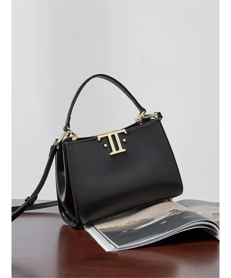 Luxury Fashion Bag View 4