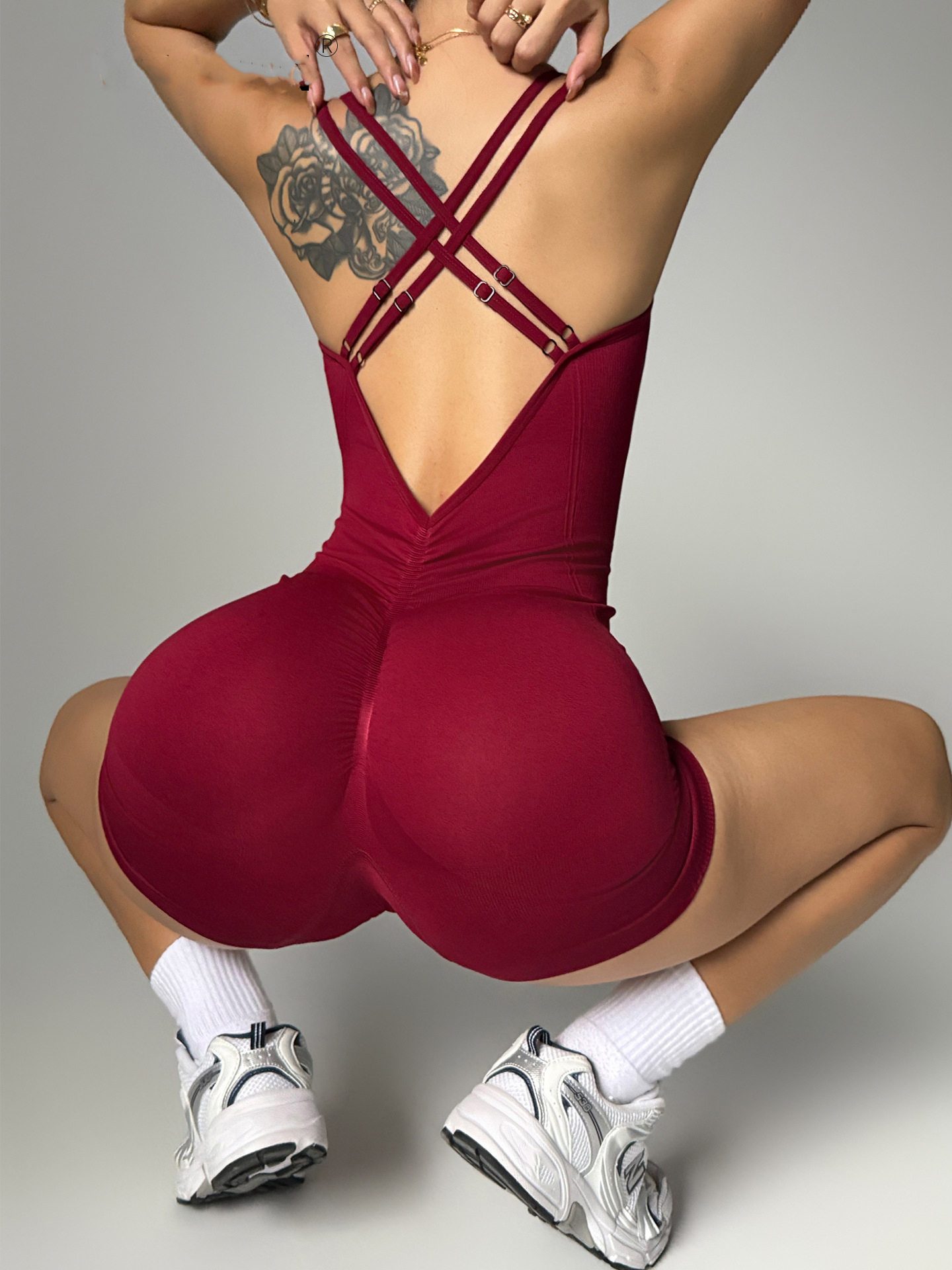 Custom Logo Women Summer Sleeveless Jumpsuit Backless Quick-drying Ribbed Bodysuit Yoga Wear Cross-strap Athletic Yoga Jumpsuit