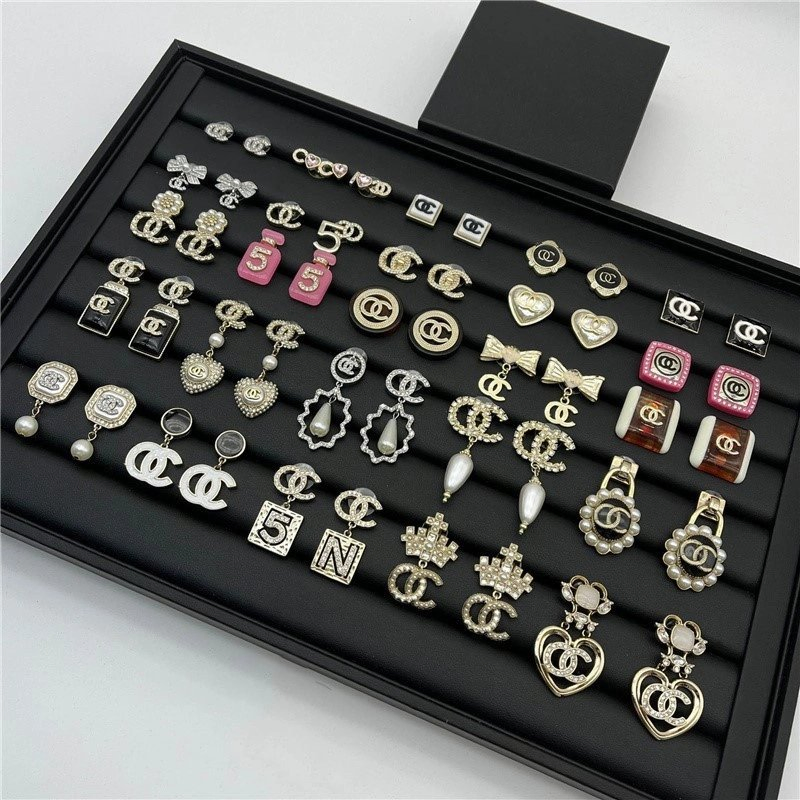 Luxury Famous Brands Designer Earrings 18K Gold Plated Stainless Steel Letter Hoop Earrings for Women