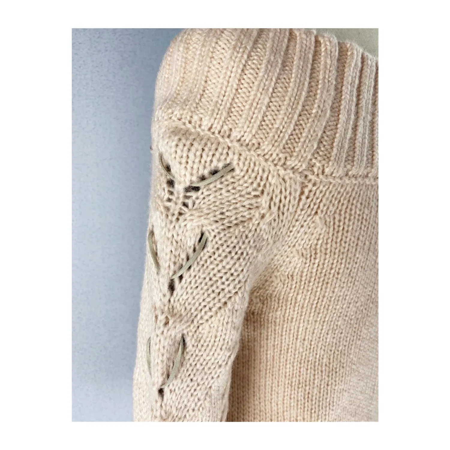 Custom Fashion Holiday Pattern Women's Knit Sweater