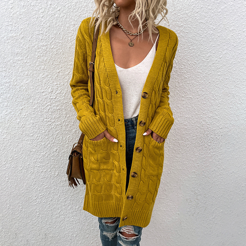Fashionable Women's Knitwear with Sustainable Materials and Custom Options