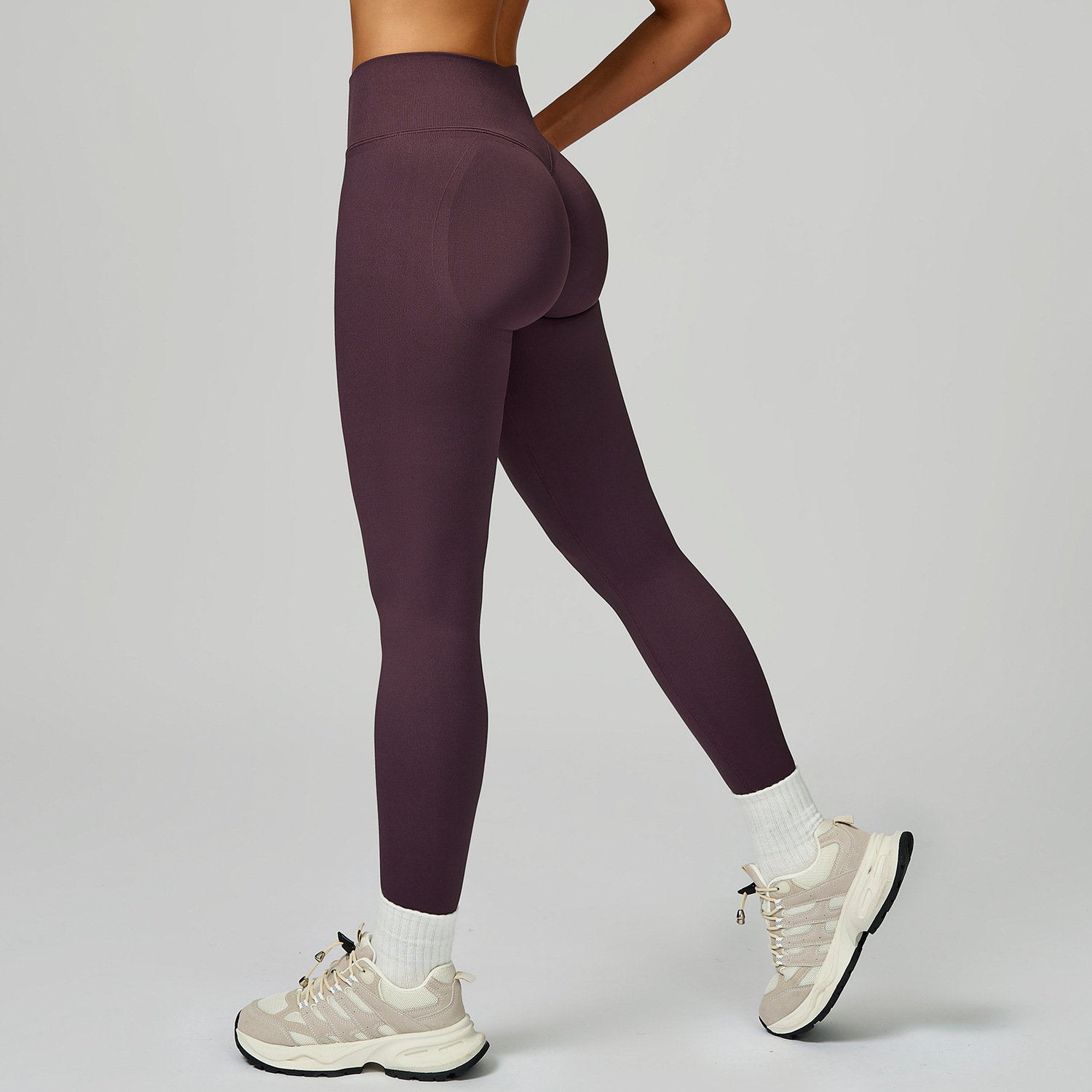 Wholesale Custom Logo Fitness Leggings Seamless Yoga Leggings Women Running Cycling Pants Sports Leggings Workout Gym Clothing