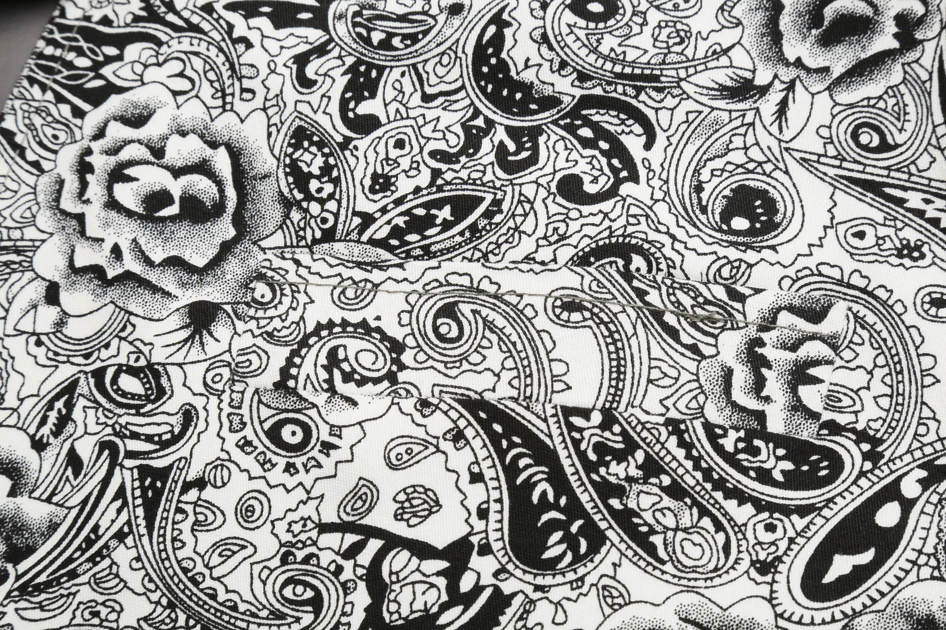 Suit Detail 3