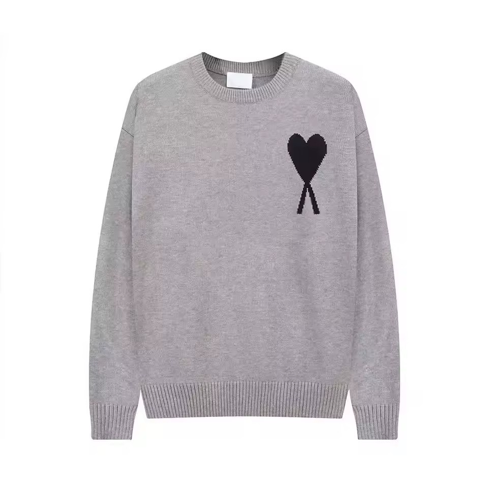 Women's Winter Round Neck Pullover Sweater Stylish Heart-Shape Patterned Streetwear with Logo Front