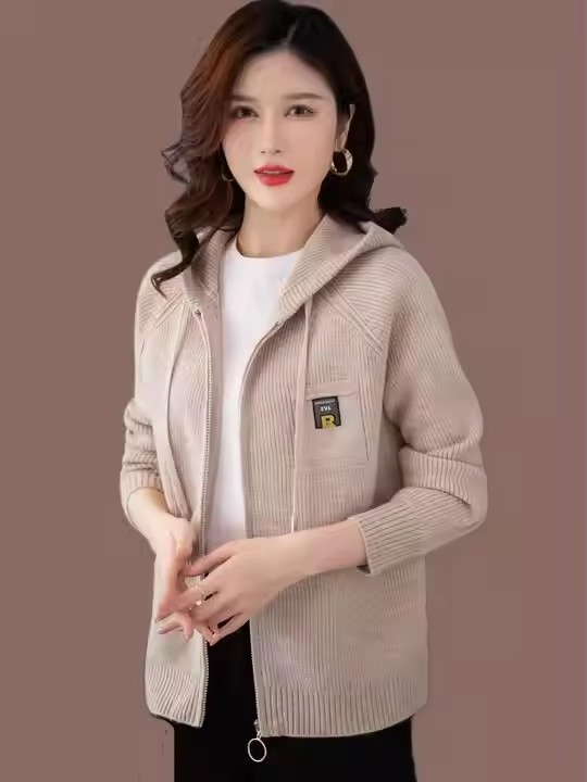 High Quality Fashionable Autumn and Winter Street Knitting Custom Christmas Knitted Women's Sweater