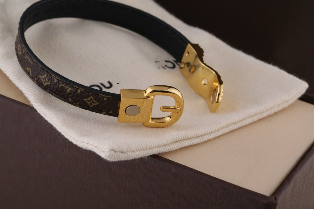 Classic Elite Luxury Everyday Stylish Pendant
