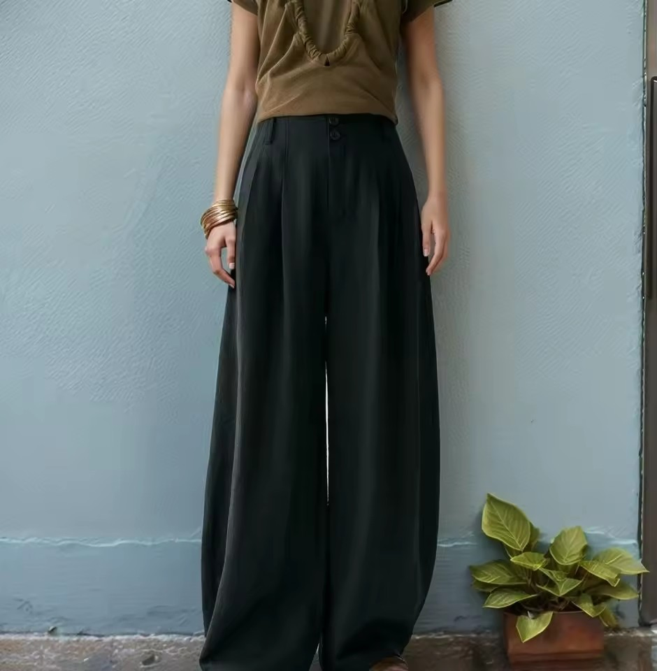Linen Blend Wide Leg Trousers Detail